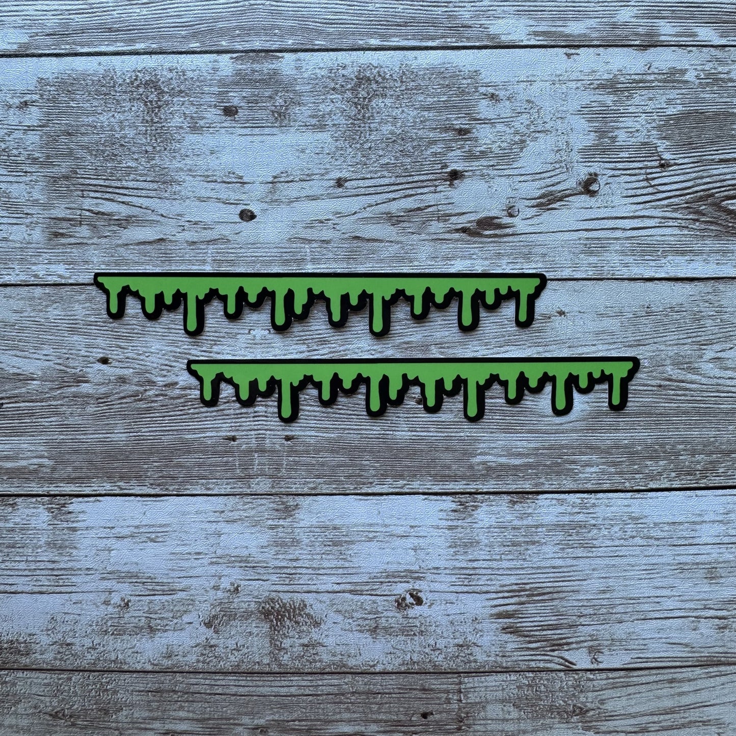 Slime drips sticker | Spooky vibes | Goosebumps